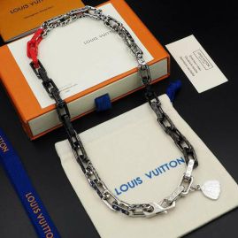 Picture of LV Necklace _SKULVnecklace07cly19312423